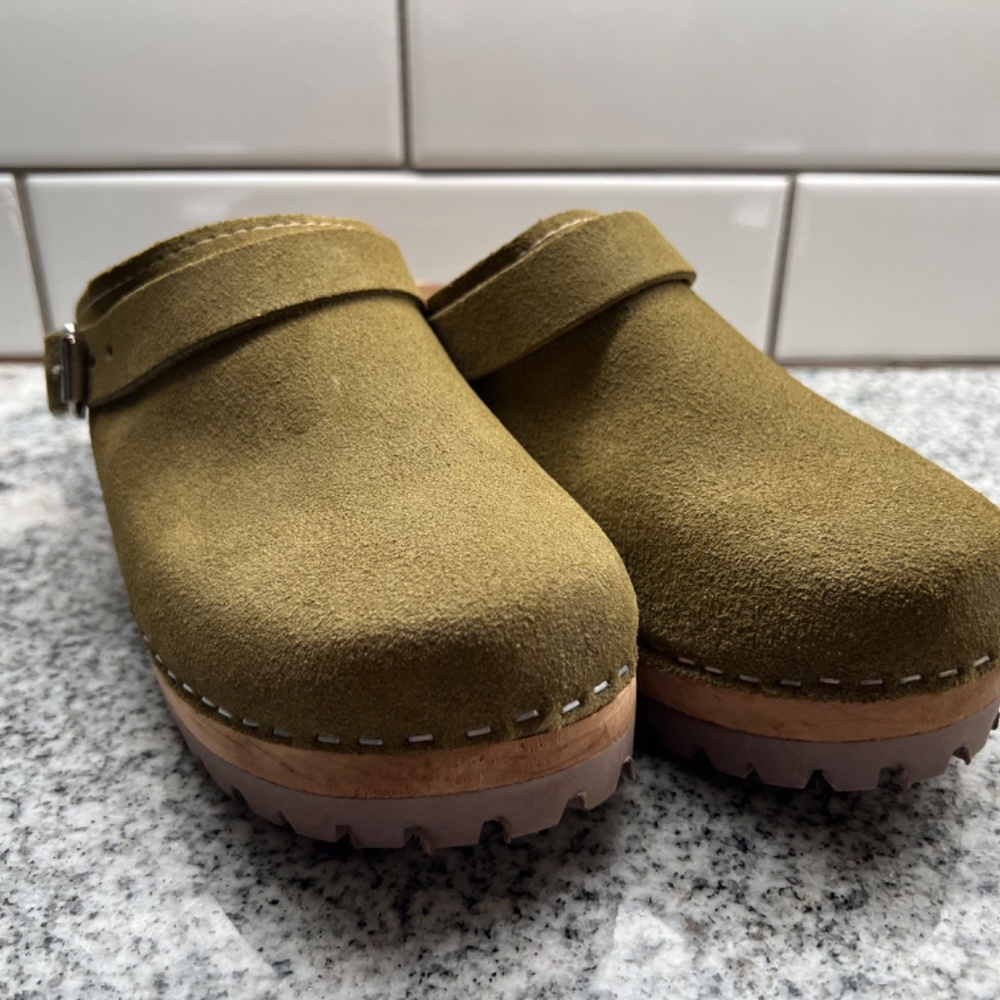 MIA EBBA Clog - Olive Suede US Size 9 - Picture 3 of 8